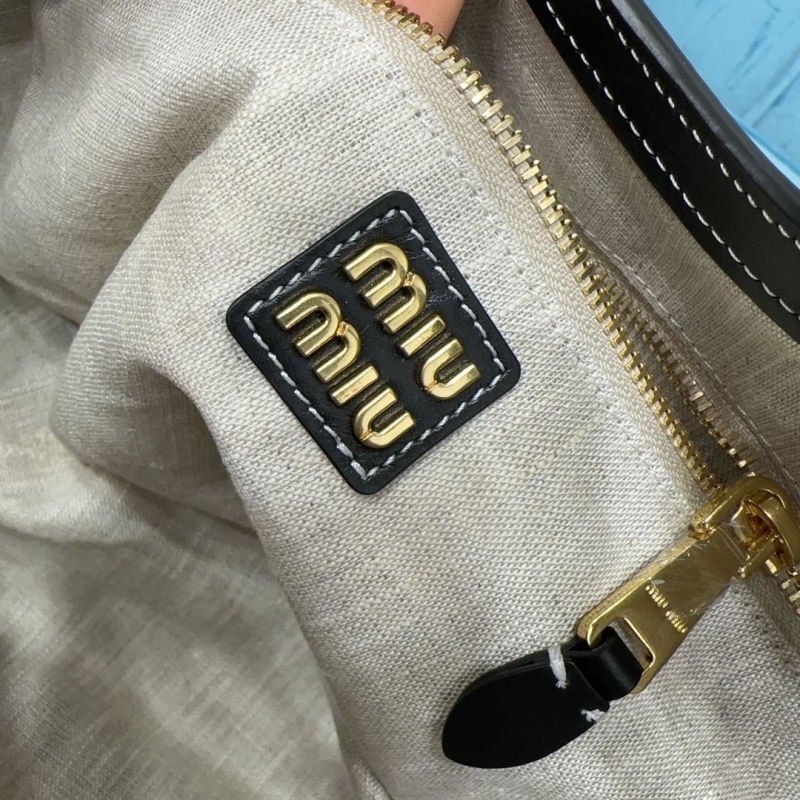 Miu Miu Tote Bags